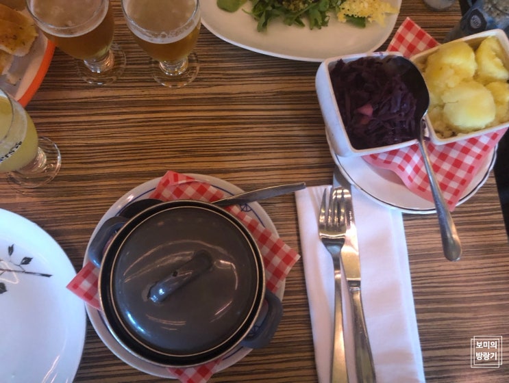  암스테르담 중앙역 맛집 Moeders 네덜란드 전통 가정식