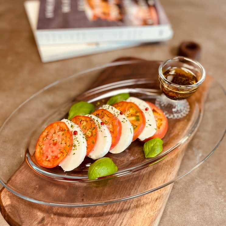  토마토 카프레제 만들기 카프리제 샐러드 소스