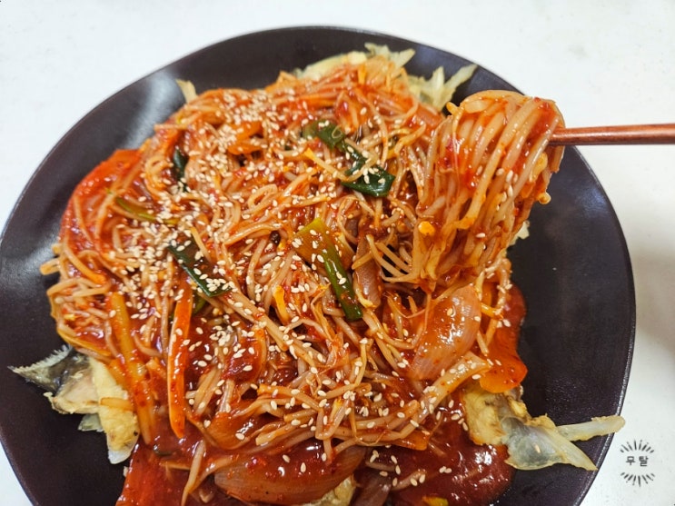  대구뽈찜 만드는 법 대구뽈찜 만들기 레시피 전분물 없이10분 완성 원팬요리 술안주 메인 반찬