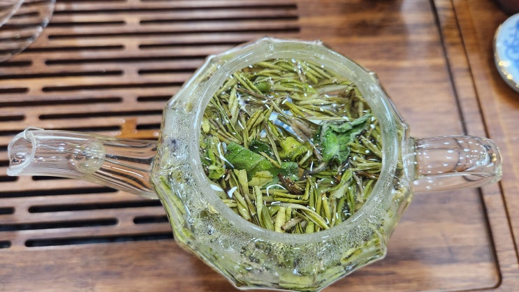 안길백차와 페퍼민트의 만남