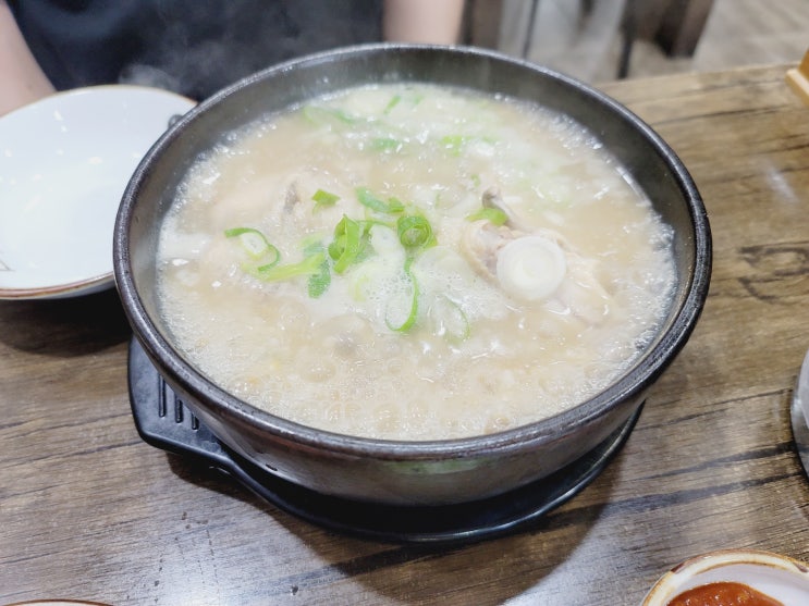  신의주찹쌀순대 응암점 누룽지삼계탕