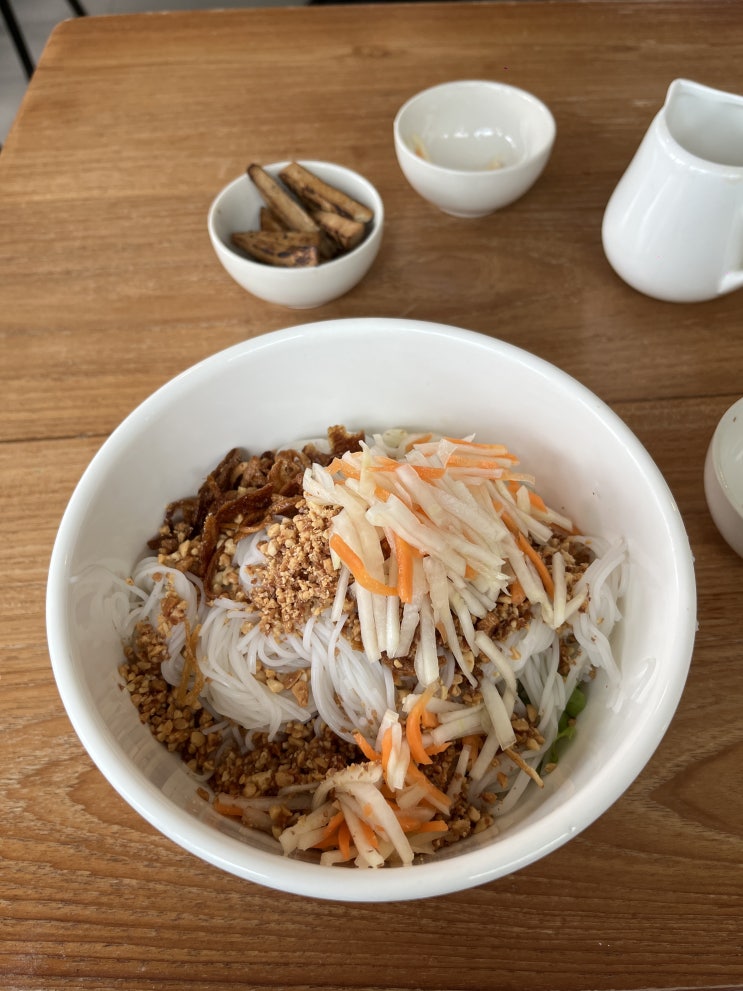  치앙마이맛집 솔드아웃이었던 분짜대신 럭키베트남식당 럭키베트남음식식당 lucky's vietnamese restaurant chiangmai 럭키베트남식당