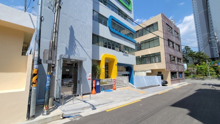  신중년더채움학습관에 네이버 블로그 수업 배우러 왔습니다.