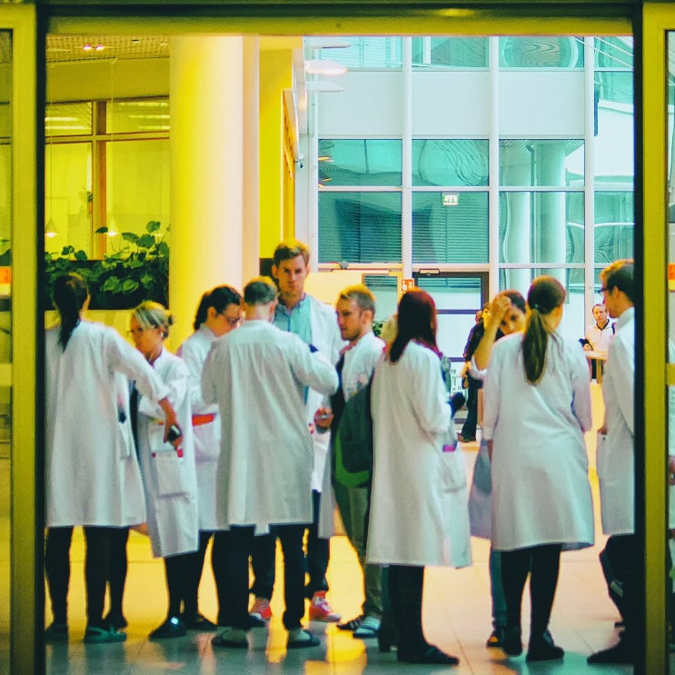 간호조무사 시험 시간, 시험 일정, 응시자격 및 간호조무사 자격증 하는일, 연봉 간호조무사 시험 시간, 시험 일정, 응시자격 및 간호조무사 자격증 하는일, 연봉