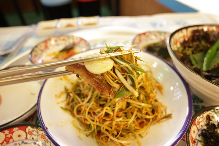  레트로감성 건대맛집 냉삼전문 파절이세겹살건대점