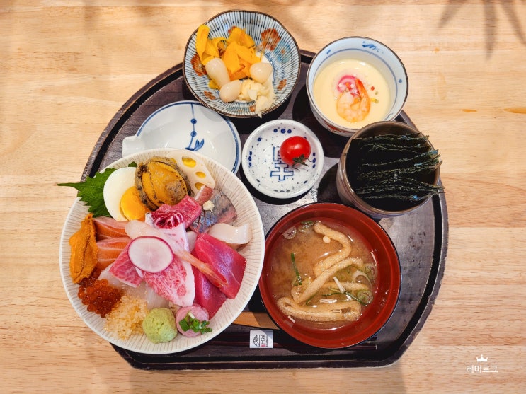  압구정 카이센동 맛집 청담돈 깔끔한 도산공원 술집