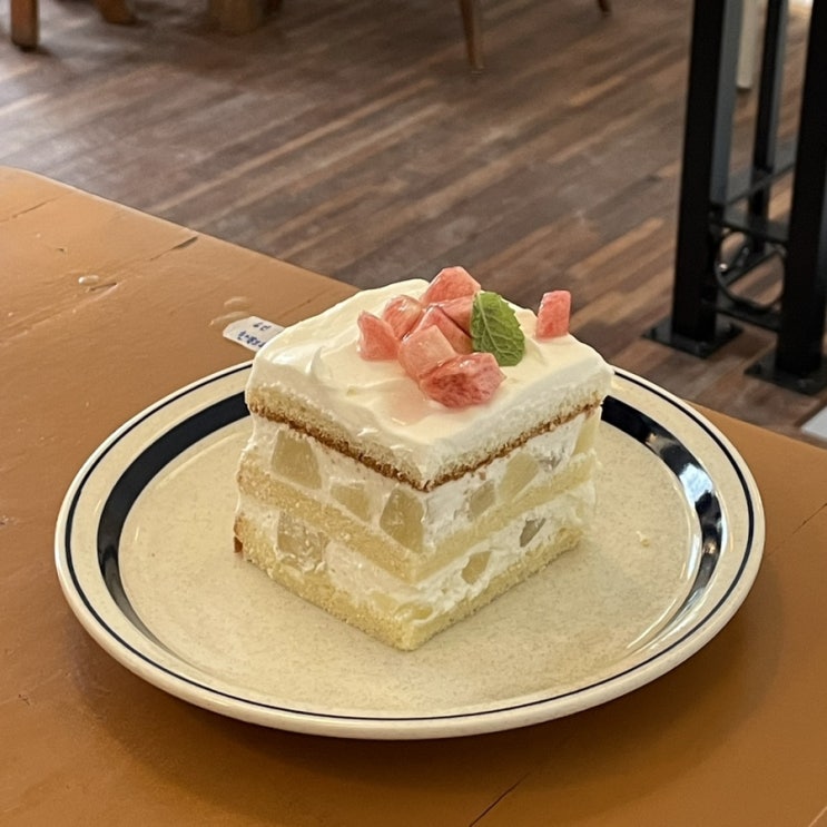  [용산] 유럽 감성 가득한 신용산역 카페 | 브레니파이칸틴