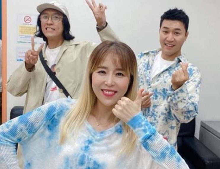 "양악수술 부정" 신지, 성형 전 모습에 당황...미안하다 사과 "양악수술 부정" 신지, 성형 전 모습에 당황...미안하다 사과
