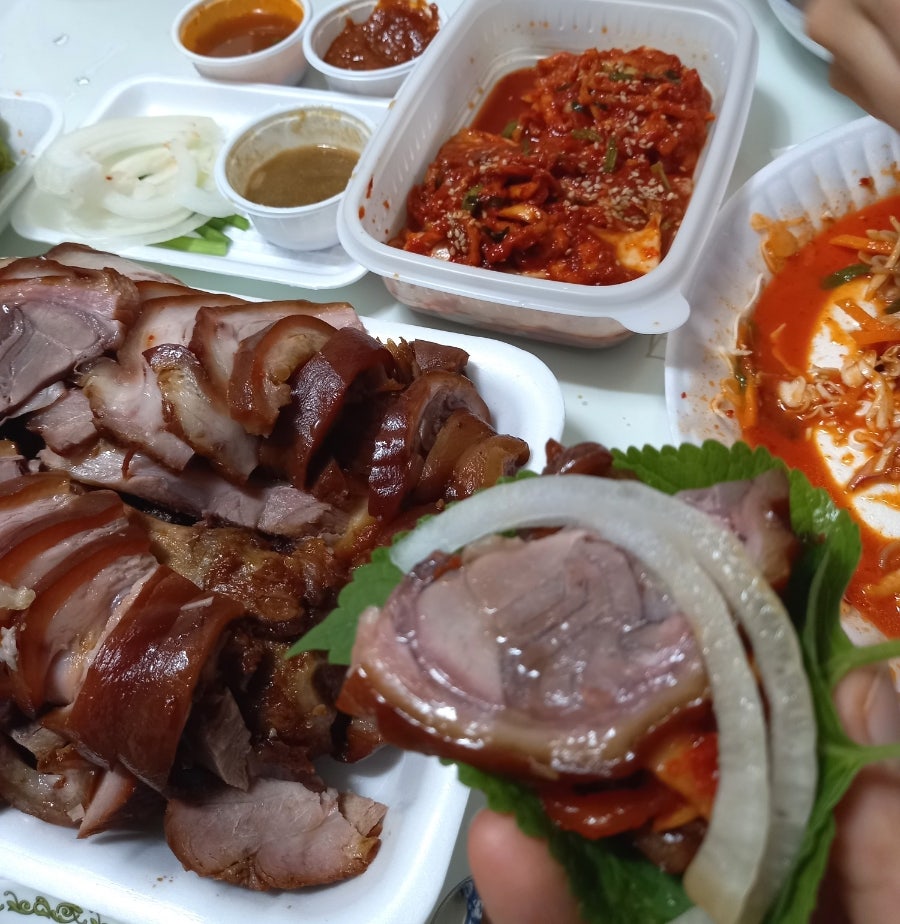 장충왕족발보쌈 사진 1