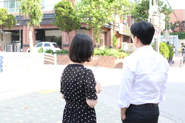  법원 휴정기, 변호사들은 어떻게 지낼까(밀린 숙제 몰아하기, 백희나 전시, 바이러닉 에스프레소 바 여의도점 등)