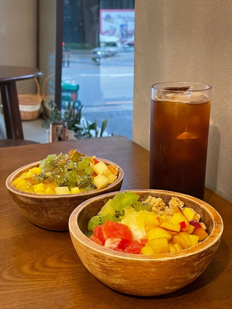  건대 그릭요거트 맛집 아오스요거트에서 플레인요거트와 복숭아 요거트 베이글까지 먹고 쓰는 내돈내산 후기