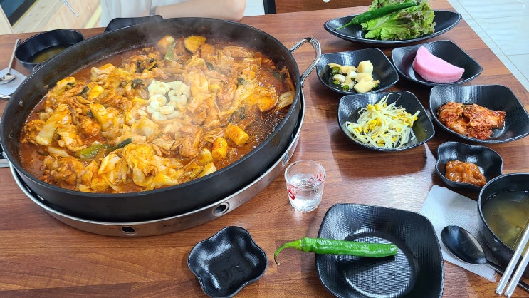 제주 삼화지구맛집 황금닭갈비 장칼국수 삼화점