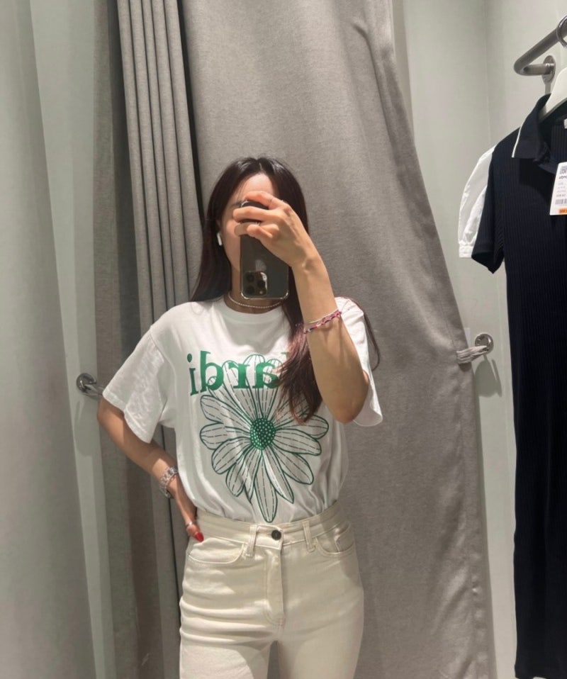 마르디메크르디 김고은 착용 플라워마르디 여자 반팔티셔츠 화이트 그린