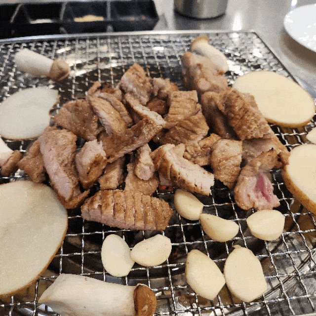 울산 삼산 고기집 홍이집 돼지갈비 맛집