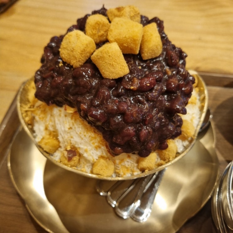  군포 송정지구 카페 숨겨진 디저트 맛집 메이식스(feat.팥빙수)