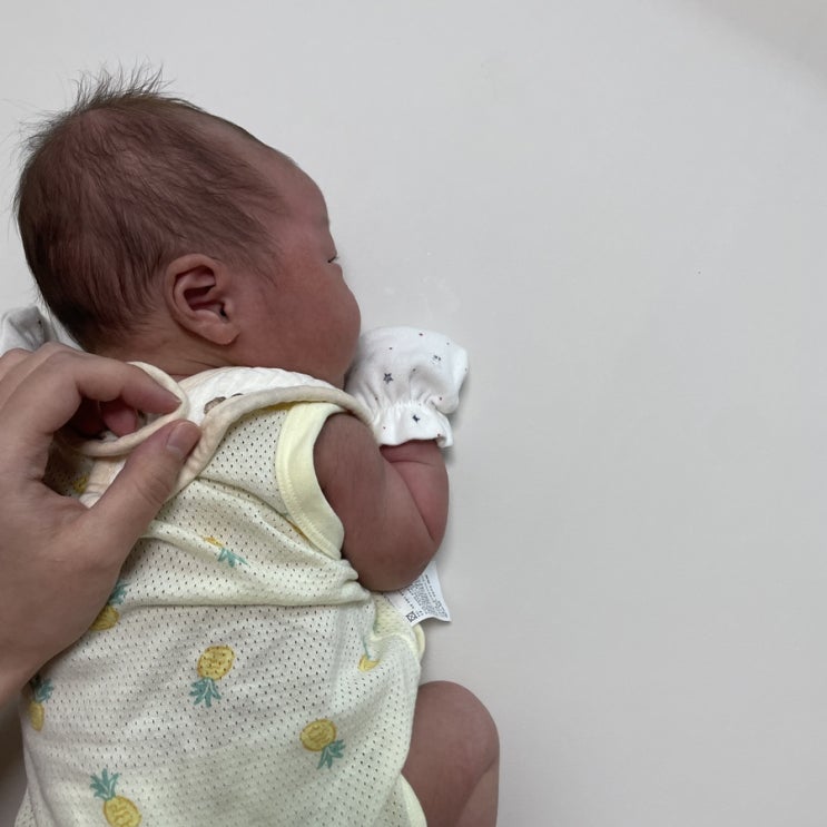  28일 조이 | 스와들업과 수면 의식 시작, 터미타임 조기교육