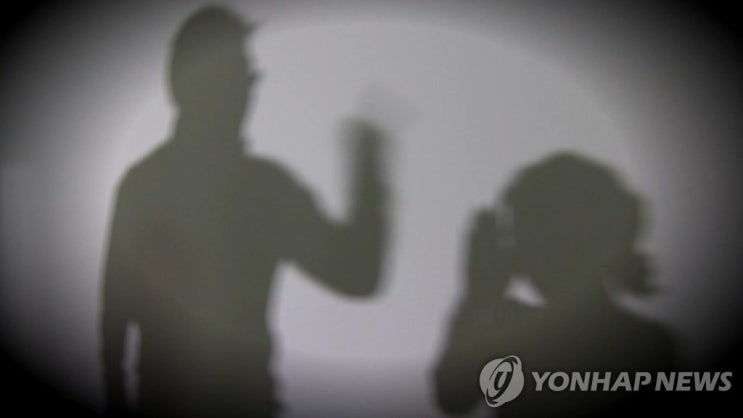 피흘리며 쓰러진 아내 방치 뇌사 남편은 운동하러 유기치상 혐의 구속영장 청구 피흘리며 쓰러진 아내 방치 뇌사 남편은 운동하러 유기치상 혐의 구속영장 청구