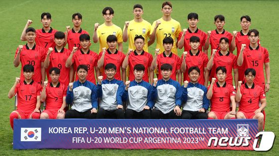 U-20 대표팀 김은중 감독 “유럽 축구 동경하는 만큼, 그들의 훈련량 본받아야”