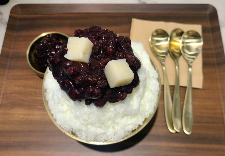 구리 크림베이글 팥빙수
