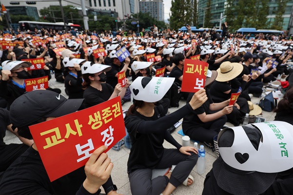 교원 100명 중 2명 아동학대 범죄자? 충격적인 통계 왜 나왔나 교원 100명 중 2명 아동학대 범죄자? 충격적인 통계 왜 나왔나