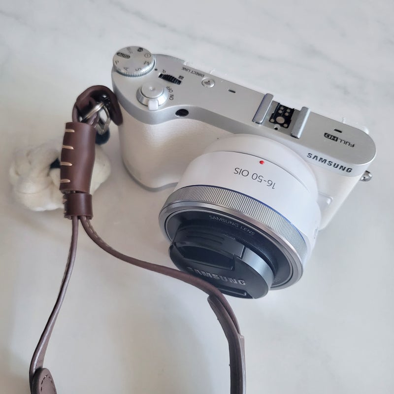대학생 때 갖고싶던 삼성 미러리스 NX300M +16-50mm OIS