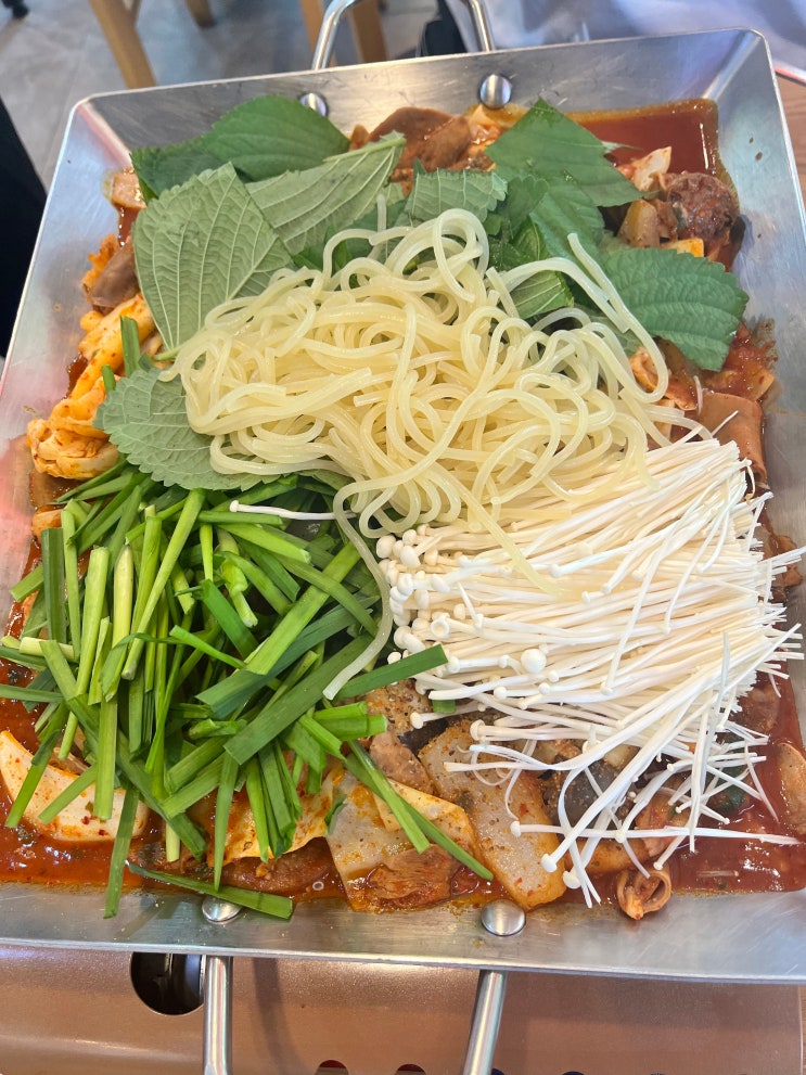  찹쌀순대만드는집 서판교 운중동 맛집. ft 철판볶음