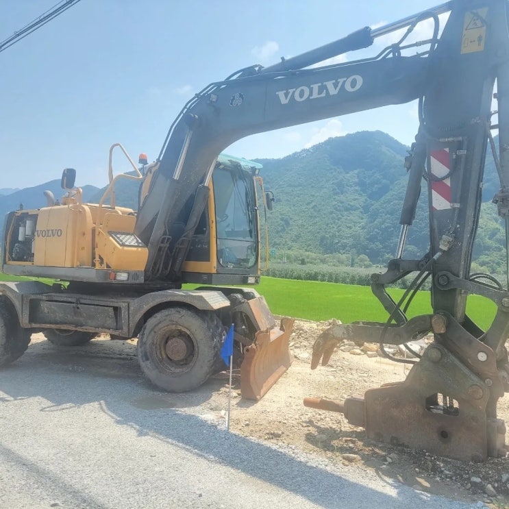 볼보 EW145B 2012년식 4000만원 판매합니다. 볼보 EW145B 2012년식 4000만원 판매합니다.