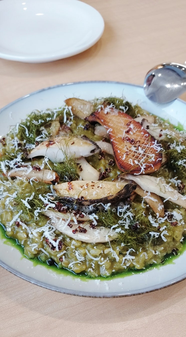  광교 카페거리 파스타 맛집 자민 (시금치 리코타 파스타와 전복 리조또, 감자 뇨끼 다 맛있어)
