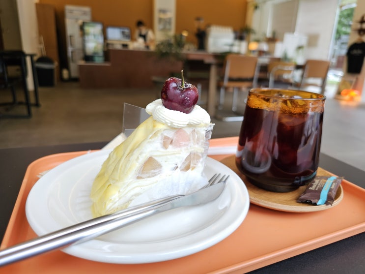 (경북 경산) 맛있는 디저트와 커피를 한잔할 수 있는 곳 -스펠링하우스- 경산 카페