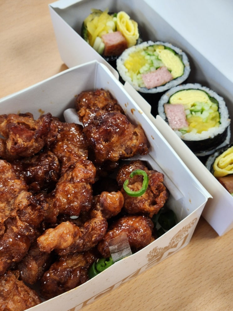  신사 : 오토김밥 l 가로수길 닭강정 김밥 (+ 패트릭스 와플)