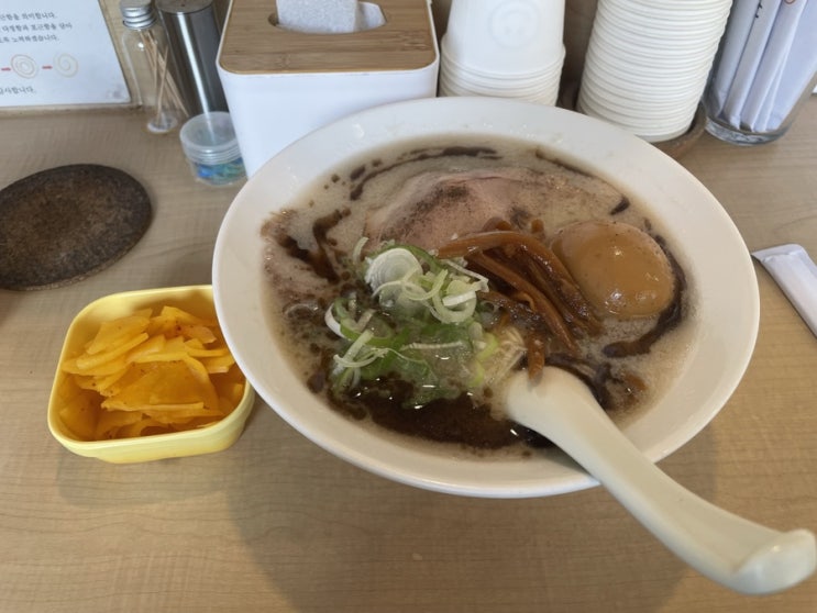  석촌역 일본 라멘 맛집 추천 : 진한 마늘 국물이 맛있는 [아타타카이 라멘]