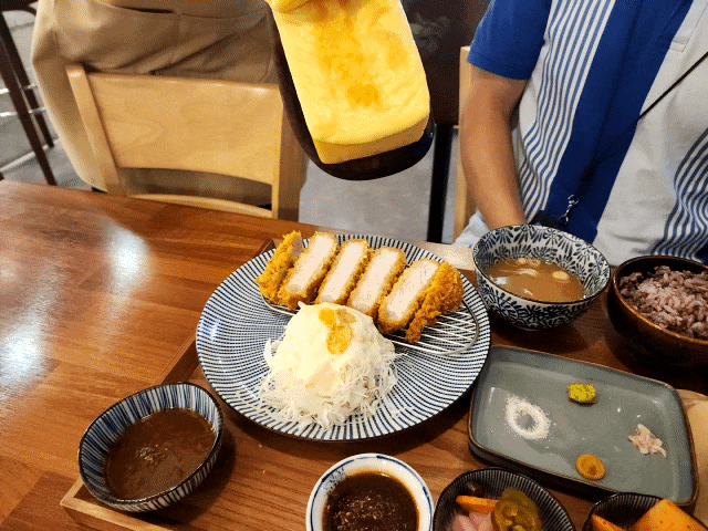 관평동 돈까스 맛있는 맛집 화랑 치즈 돈카츠 후기