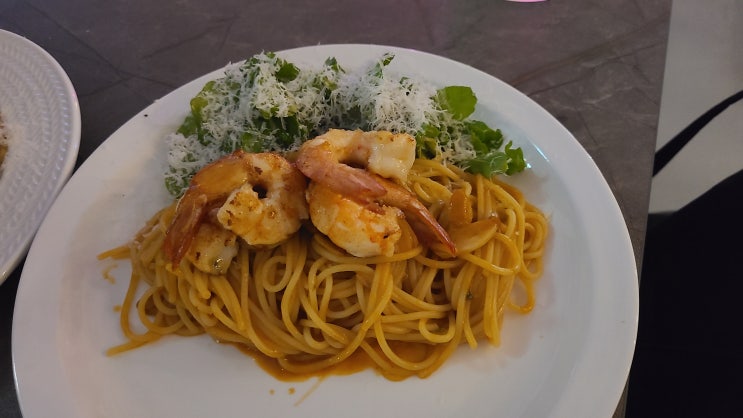  서울시 마곡에서 파스타 맛집인 [벨로키친] 입니다.
