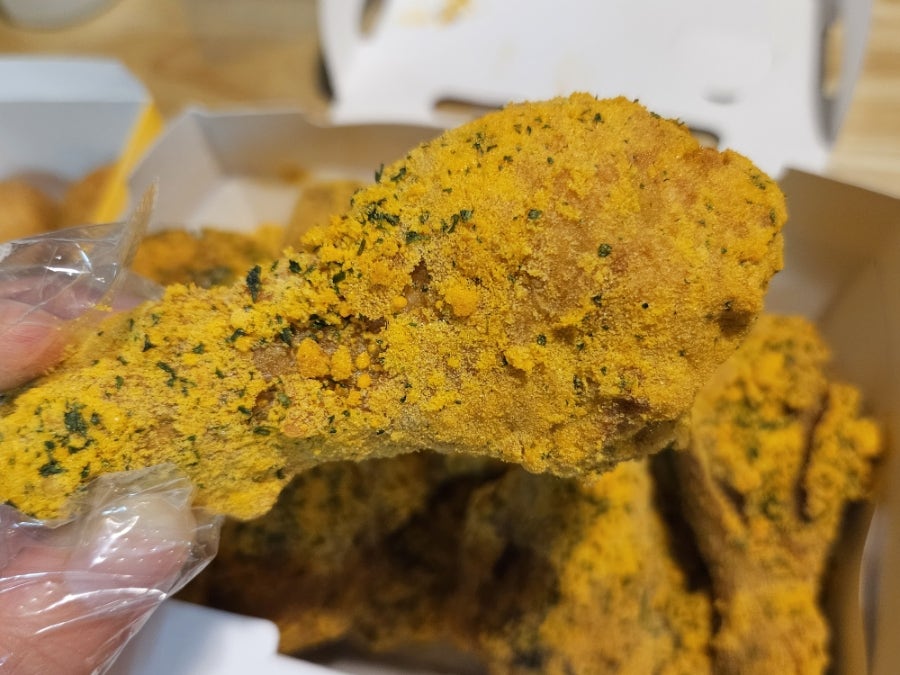BHC치킨 수원금곡칠보점 사진 4