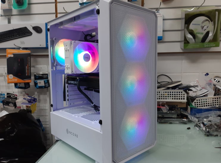  부천 조립컴퓨터 i5 12400F RTX3060 G30 화이트 케이스 GAMMAXX 400 XT WHITE WIFI 가능 PC
