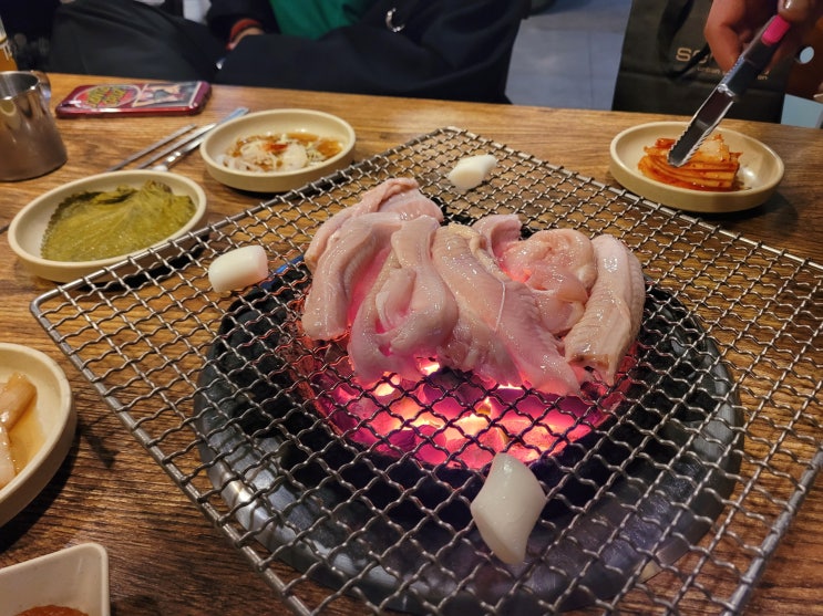  수원역 맛집 꼼장어 소금구이 직접 구워주는 왕꼼장어