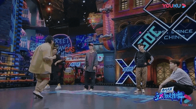  왕이보!! <저취시가무>이보대장 귀여워!!Yibo nailed the speed dance!!