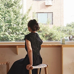 마리끌레르 민소매 바스락원피스 여름 휴양지원피스 코디