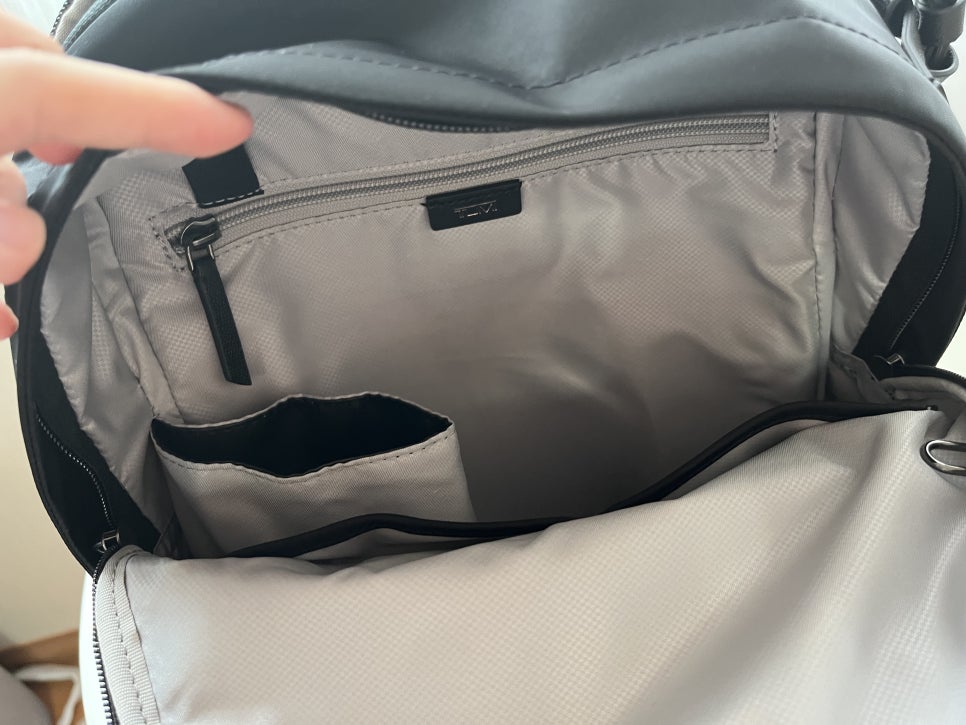 TUMI 보야져 덴버 백팩. 수납공간 최강자