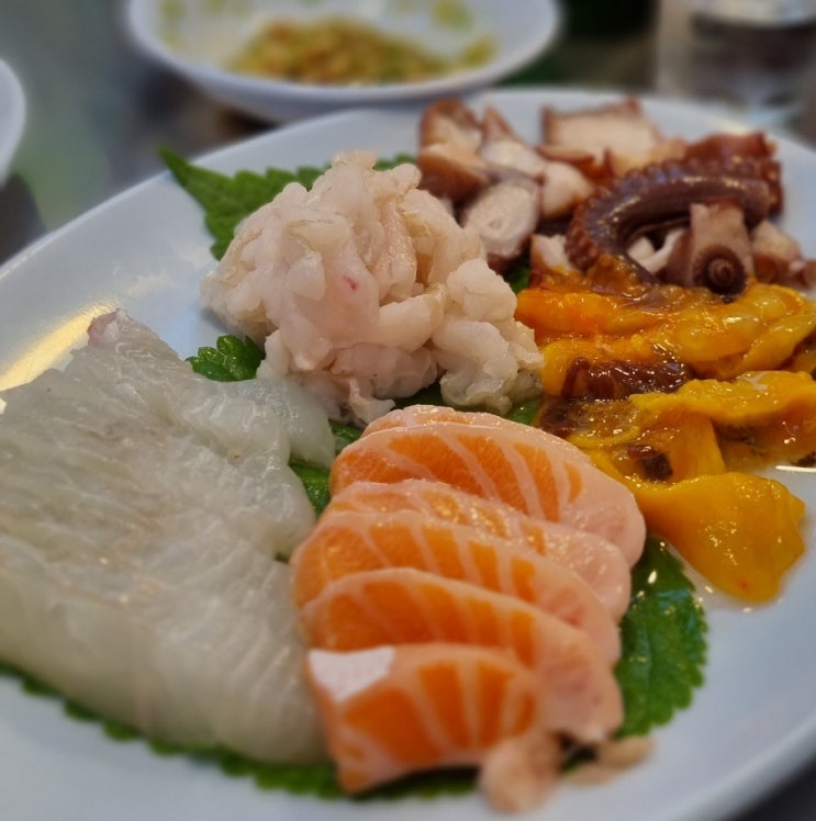  [광장시장/전라도 횟집] 1인 1만원! 가성비 좋은 모듬회 맛집