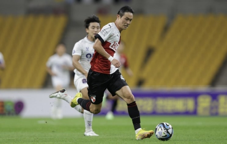 2023시즌 K리그2 국내 프로축구 23라운드 부천FC 부산아이파크 2023시즌 K리그2 국내 프로축구 23라운드 부천FC 부산아이파크