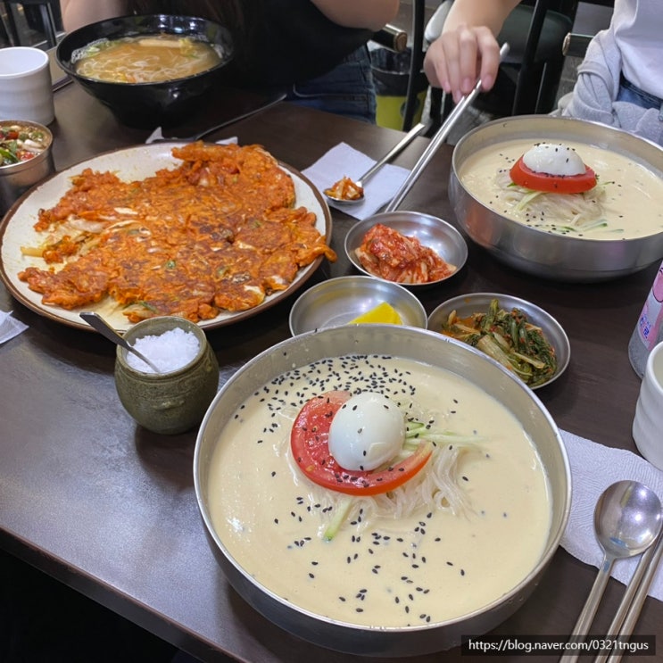  [역삼맛집] 잔치국수, 콩국수, 김치전 맛집- '전봇대'