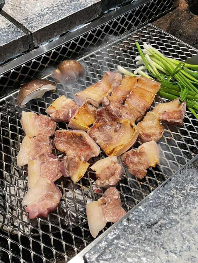  마곡 맛집 산청숯불가든 지리산 흑돼지 삼겹살 고기집!