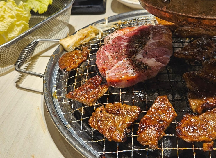  세종 소담동 명륜진사갈비 리뉴얼  고기 무한리필 샐러드바까지