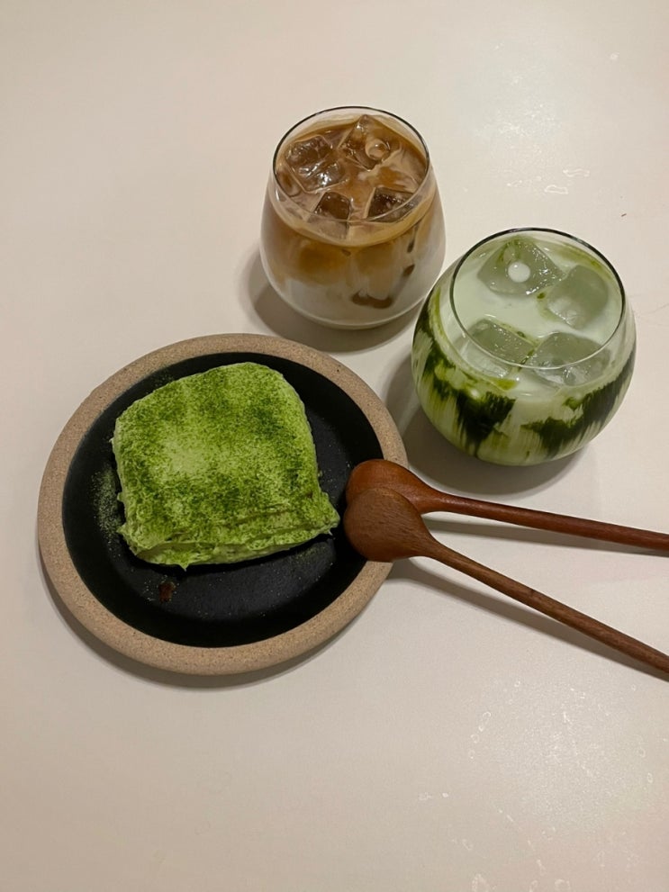  명동 조용한 카페 추천 가배도 명동에서 말차티라미수와 말차라떼 먹고 온 내돈내산 후기