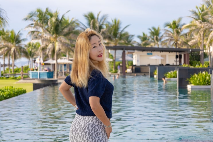 여름 휴양지룩 추천 후아유 스티브 케이블 크롭 반팔 스웨터 여름 휴양지룩 추천 후아유 스티브 케이블 크롭 반팔 스웨터