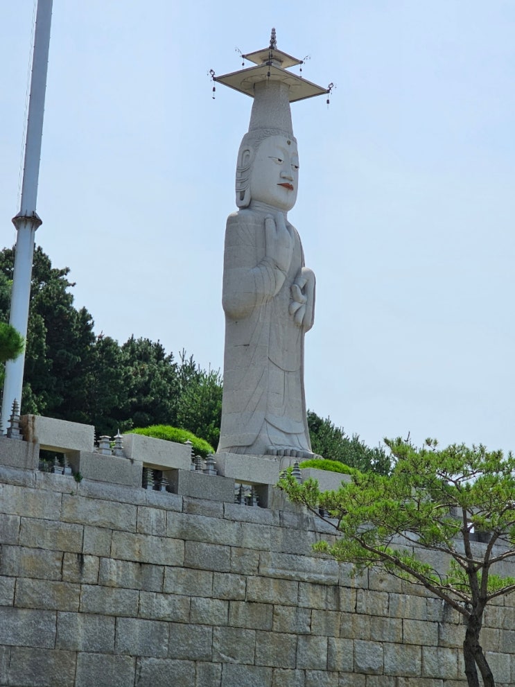  온천욕하고 미륵박물관 다녀옴