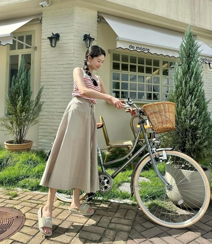  전진️, 류이서 인스타그램 속 패션정보 (ft. 골스튜디오 그래비티 밸런스 프로 슬라이드 슬리퍼)
