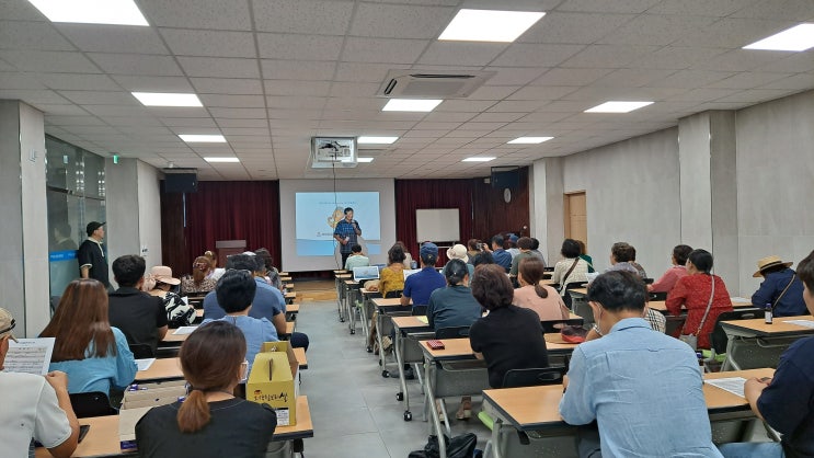  이명덕 호미곶 돌문어 협동조합 대표 경남 창녕군 농촌신활력 플러스 워크숍 강의