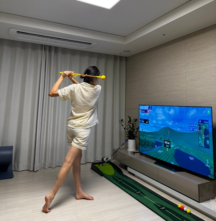 가정용스크린골프 파이골프(phigolf) 골린이 부부의 홈골프 스윙연습기